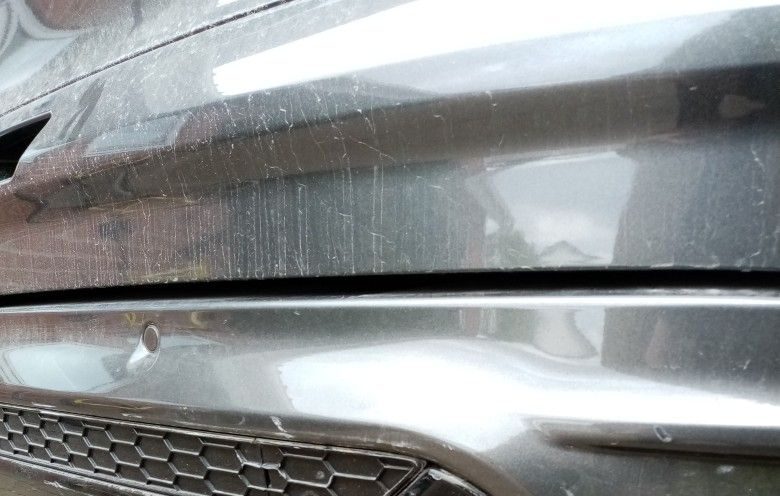 Műanyag lökhárító javítás: gyors és látványos eredmények